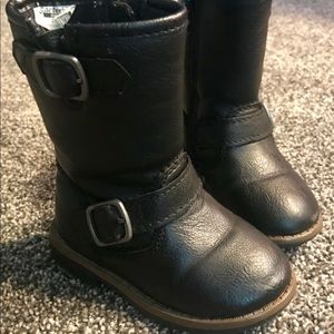 Black toddler boots with buckled
